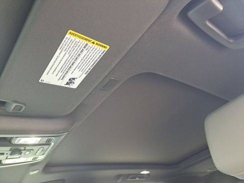 Certified 2023 Chevrolet Suburban LT w/ LT Signature Plus Package image 10