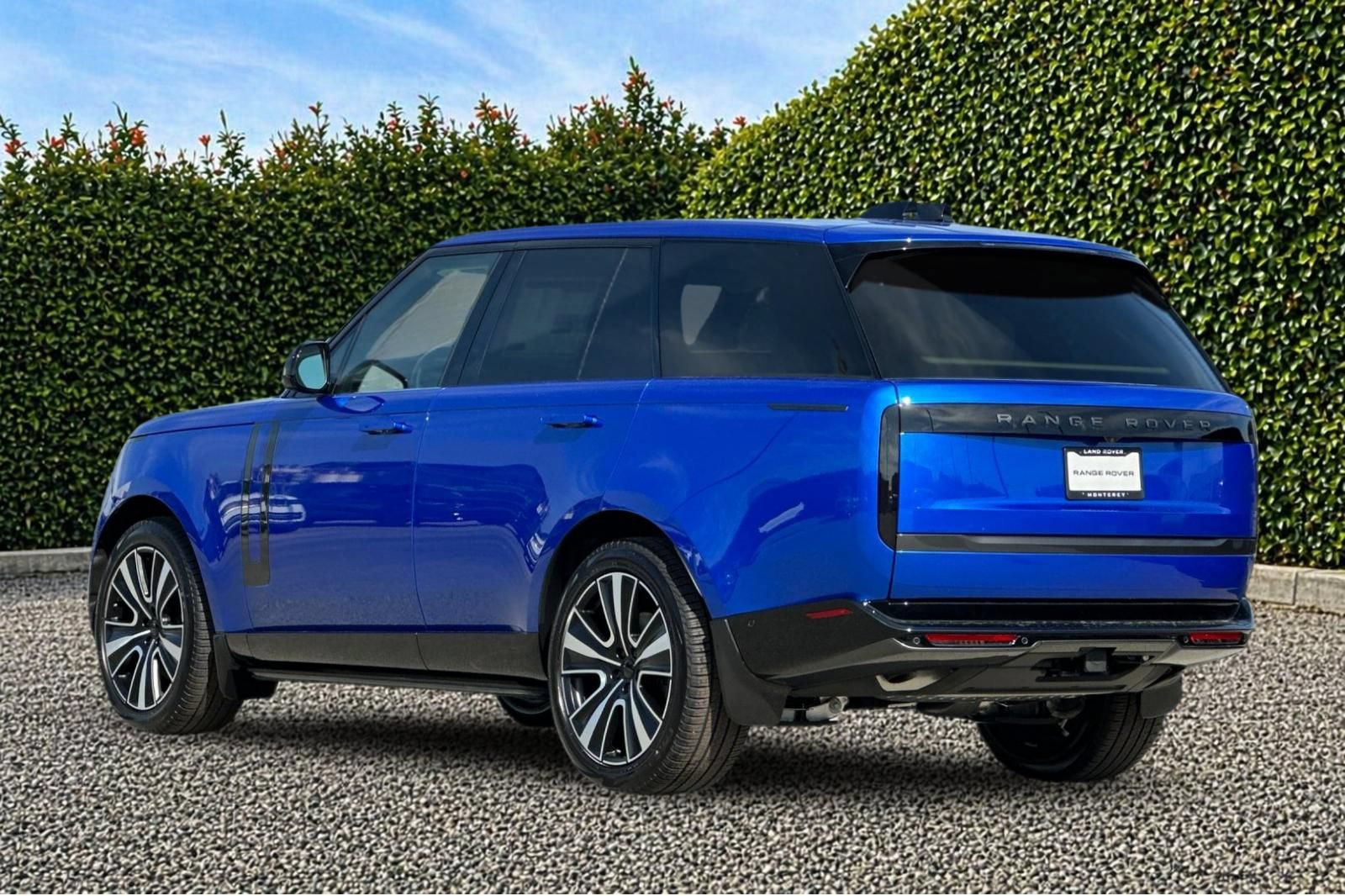 New 2026 Land Rover Range Rover SE AWD/4WD image 4