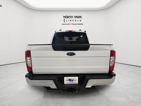 Used 2022 Ford F250 XL w/ STX Appearance Package AWD/4WD image 4