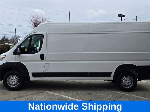 Used 2025 RAM ProMaster 2500 w/ Convenience Group image 7