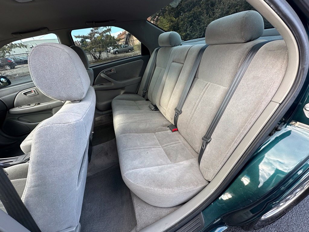 Used 1998 Toyota Camry LE FWD image 23