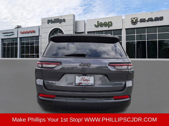 Used 2024 Jeep Grand Cherokee L Limited w/ Black Appearance Package AWD/4WD image 4