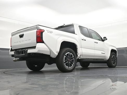 Used 2024 Toyota Tacoma TRD Sport RWD image 28