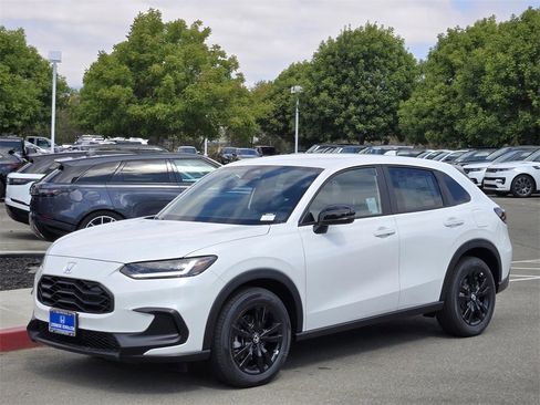 New 2026 Honda HR-V Sport image 8