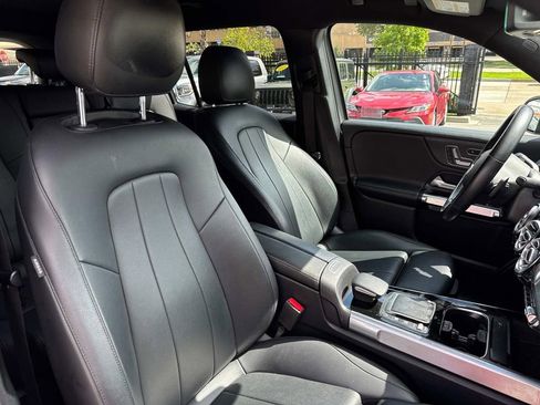 Used 2021 Mercedes-Benz GLB 250 image 10