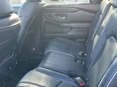 Used 2024 Honda Pilot Elite image 30