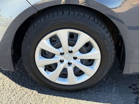 Used 2023 Toyota Corolla LE image 10