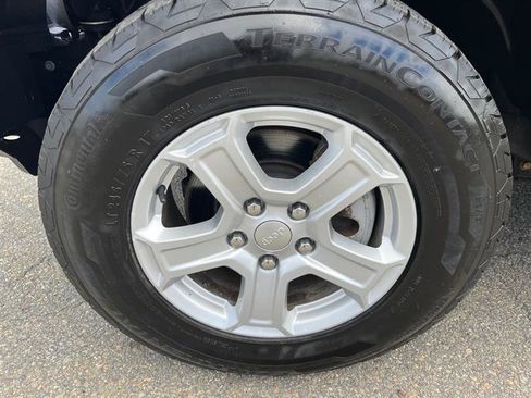 Used 2018 Jeep Wrangler Unlimited Sport S image 6