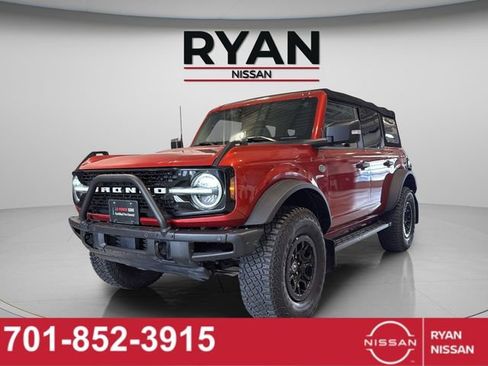 Used 2022 Ford Bronco Wildtrak image 13