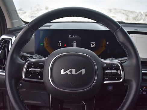 Certified 2025 Kia Sorento EX image 34