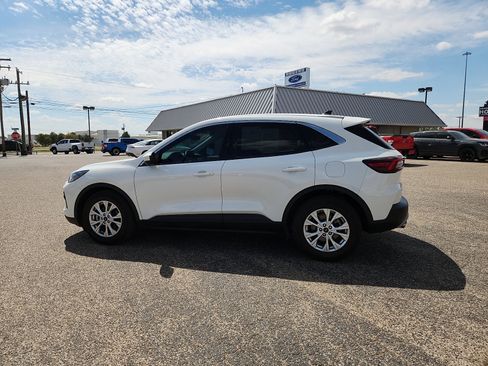 Certified 2023 Ford Escape Active w/ Tech Pack #2 image 4