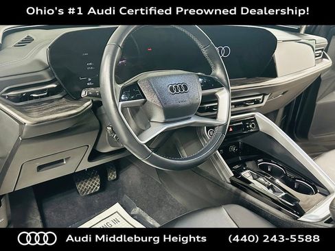 Certified 2025 Audi Q5 Premium AWD/4WD image 12