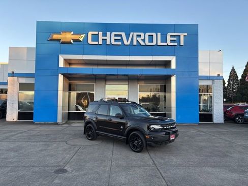 Used 2021 Ford Bronco Sport Outer Banks w/ Outer Banks Package (96D) image 1