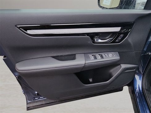Used 2025 Honda CR-V EX-L image 14