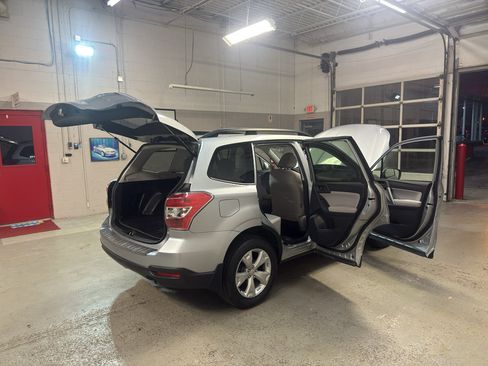 Used 2014 Subaru Forester 2.5i Premium w/ Protection Package #1 AWD/4WD image 14
