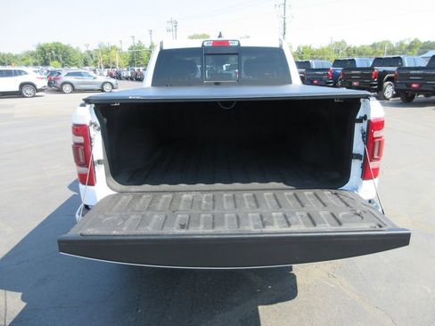 Used 2021 RAM 1500 Laramie AWD/4WD image 10