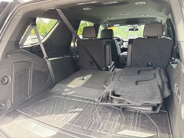 Used 2022 Chevrolet Tahoe RST w/ Luxury Package RWD image 12