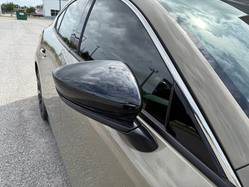 Used 2024 MAZDA MAZDA3 s image 12