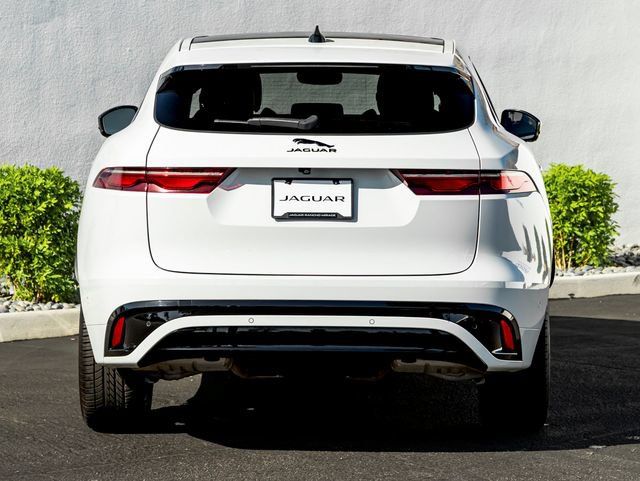 Used 2025 Jaguar F-PACE R-Dynamic S AWD/4WD image 8