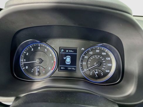Used 2019 Hyundai Kona SE FWD image 17