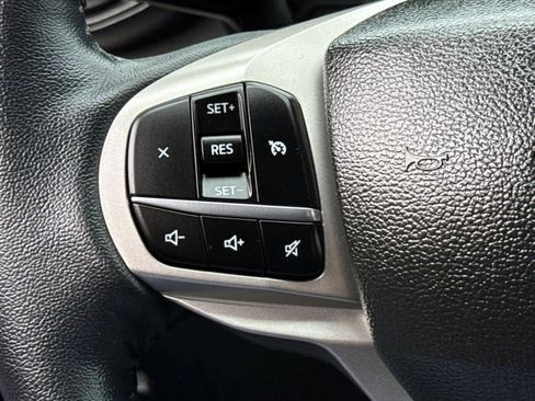 Used 2023 Ford Explorer XLT image 20