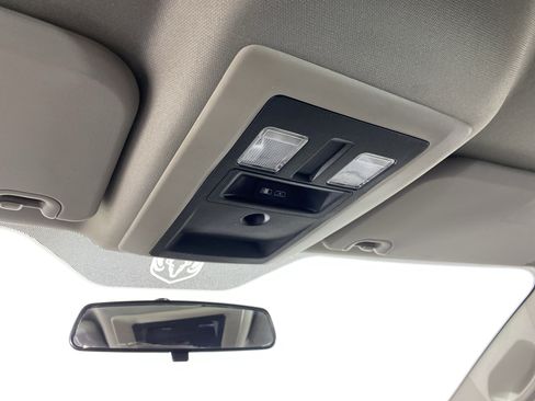 Used 2010 Dodge Ram 1500 Truck SLT image 21