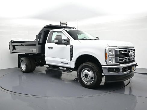 Used 2024 Ford F350 XL w/ Snow Plow Prep Package AWD/4WD image 4