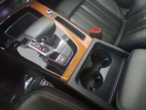 Used 2023 Audi Q5 2.0T Premium image 26