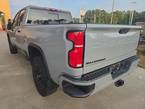 Used 2024 Chevrolet Silverado 2500 LT w/ Z71 Sport Edition AWD/4WD image 4