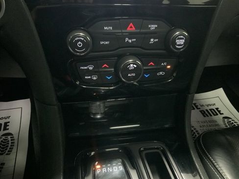 Used 2019 Chrysler 300 S w/ 300S Premium Group 2 image 38