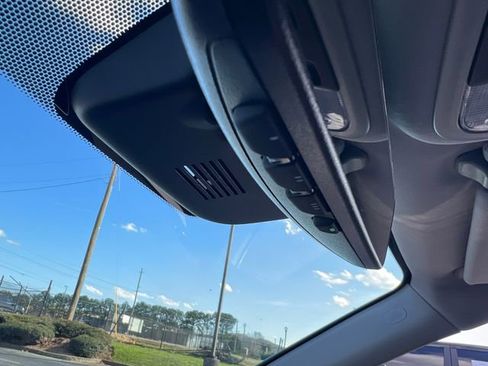 Used 2020 Honda Pilot Touring image 30