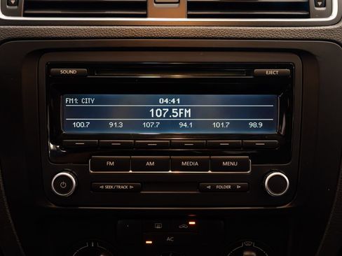 Used 2012 Volkswagen Jetta S FWD image 13