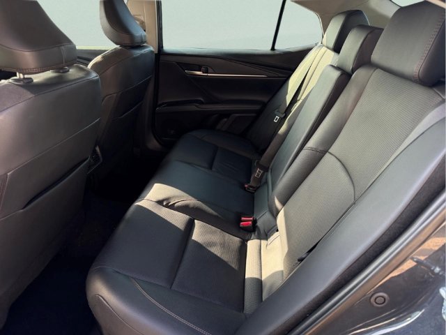 Used 2025 Toyota Camry XLE FWD image 10