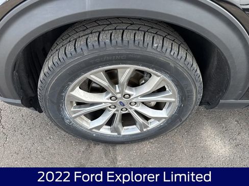 Used 2022 Ford Explorer Limited w/ Class IV Trailer Tow Package image 11