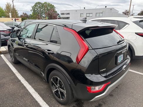 Certified 2023 Kia Niro LX FWD image 6