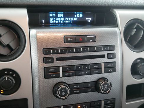 Used 2011 Ford F150 Raptor w/ Graphics Pkg image 22