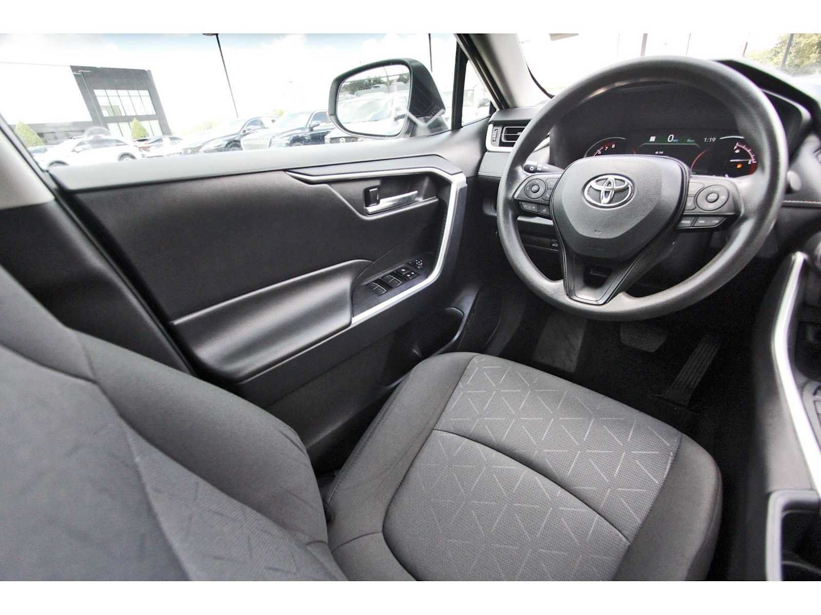 Used 2024 Toyota RAV4 XLE w/ Convenience Package FWD image 6