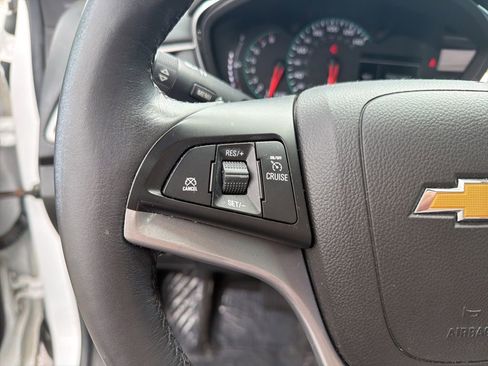 Used 2017 Chevrolet Trax LT w/ LT Convenience Package image 17