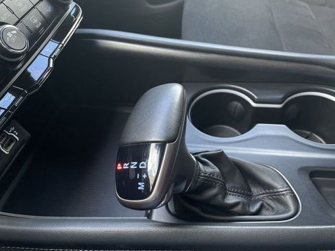 Used 2024 Dodge Durango SXT w/ 3rd Row Seating Group image 19