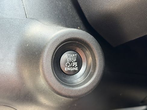 Used 2023 RAM ProMaster 2500 FWD image 22