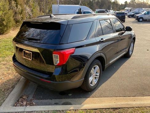 Used 2021 Ford Explorer XLT image 33