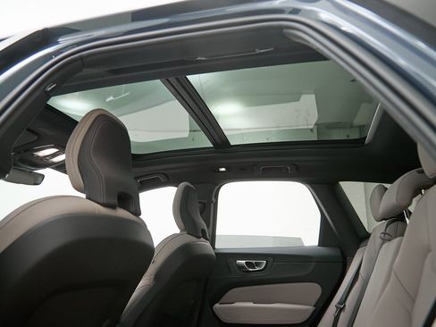 New 2026 Volvo XC60 B5 Plus w/ Protection Package Premier image 23