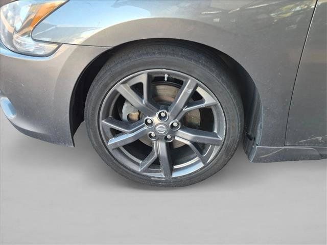 Used 2014 Nissan Maxima 3.5 SV w/ Sport Package FWD image 8