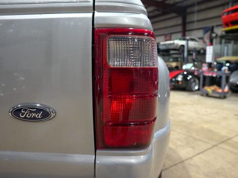 Used 2003 Ford Ranger XLT 4dr SuperCab 4WD SB image 37