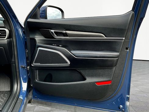 Used 2024 Kia Telluride EX X-Line image 29