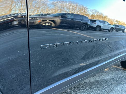 New 2026 Jeep Grand Cherokee Altitude AWD/4WD image 11