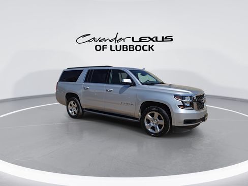 Used 2020 Chevrolet Suburban LT w/ Max Trailering Package RWD image 2