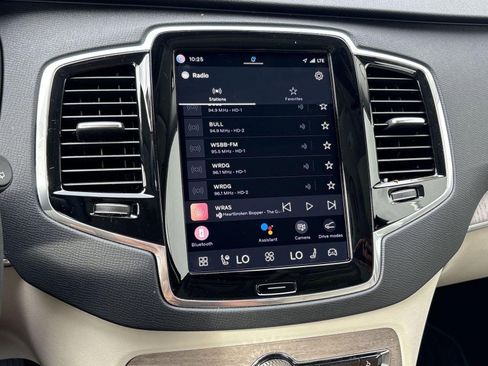 Certified 2023 Volvo XC90 B6 Plus w/ Protection Package Premier image 23