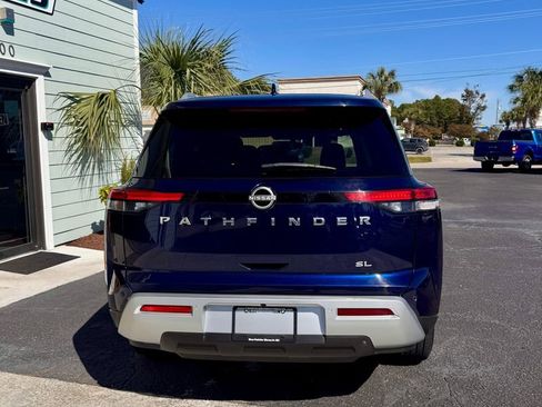 Used 2023 Nissan Pathfinder SL image 6