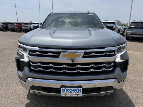New 2026 Chevrolet Silverado 1500 LTZ w/ Z71 Off-Road Package AWD/4WD image 4